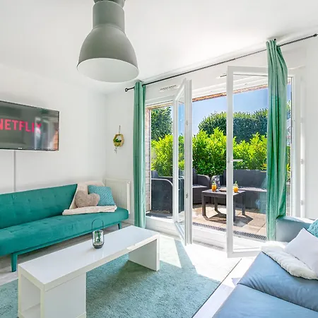 Cozy A Apartment